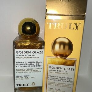 TRULY Golden Glaze Body Oil with Vitamin C